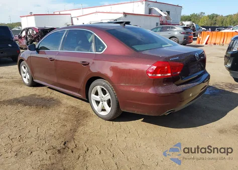 2012 Volkswagen Passat 2.5L Se из США, поврежденный, VIN 1VWBP7A32CC091388